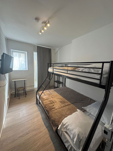 Room 3, Nuitéa Résidence, Bouches-du-Rhône