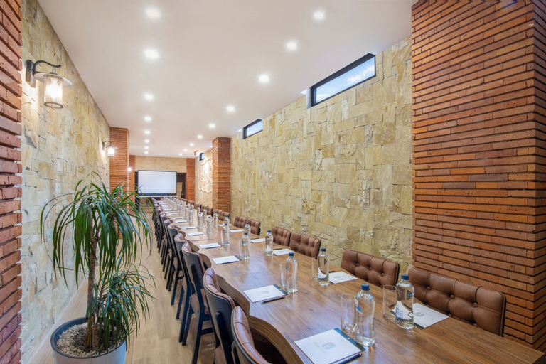 Food & Drinks 4, Highgarden Hotel, Tbilisi