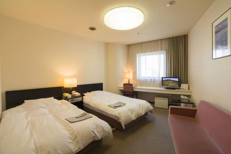 Bedroom 4, Palais Blanc Koshikaikan, Toyama