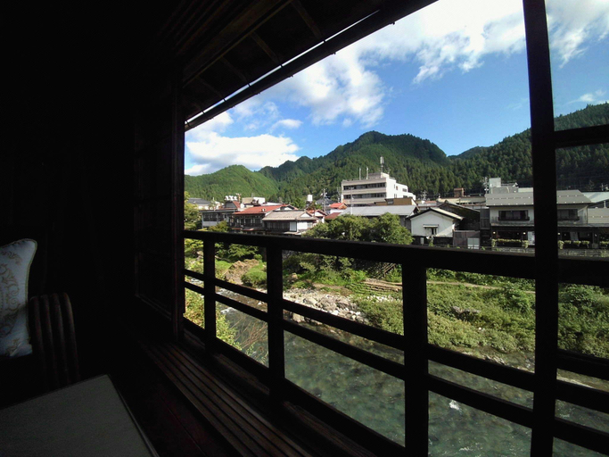 Others 4, Joga Keibo, Gujō