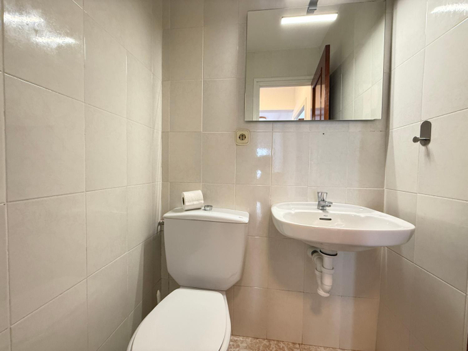 Bathroom 5, Agi La Pinta, Girona