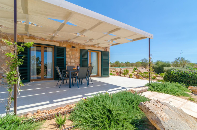 Others 3, Villa Gemma, Baleares