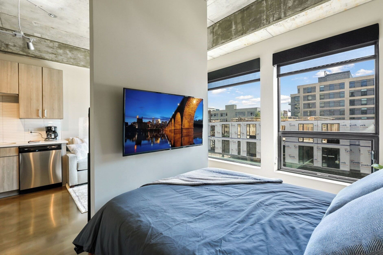 Bedroom 2, Sable 308 - Alcove, Hennepin