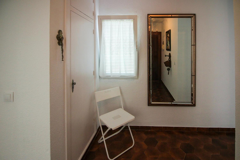 Bathroom 2, Pueblo Andaluz 670, Málaga