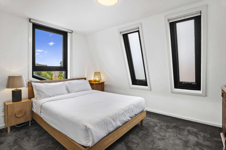 Room 3, Comfortable 2 Bed Stay With Parking, Melbourne
