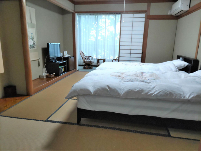 Others 3, Minshuku Misaki, Asahi