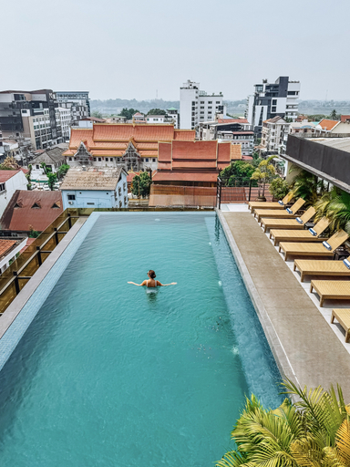 Sport & Beauty 4, Lao Poet Hotel, Vientiane