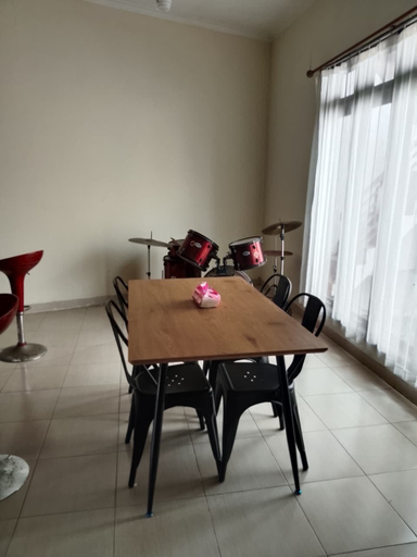 Others 5, BERTAMU SYARIAH AMPANG, Padang