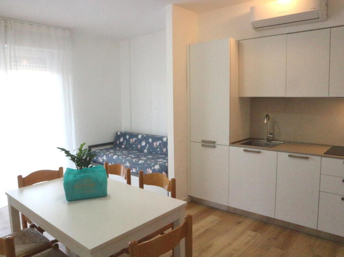 Kitchen 3, Bright and equipped apartment in Lignano, Udine