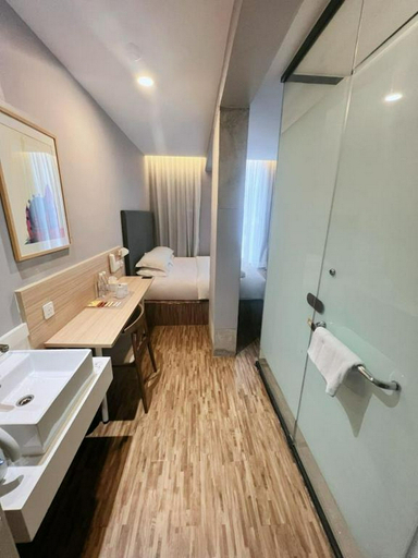 Bathroom 4, Hako Hotel Tun Aminah, Johor Bahru