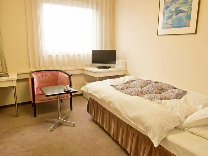 Bedroom 2, Palais Blanc Koshikaikan, Toyama