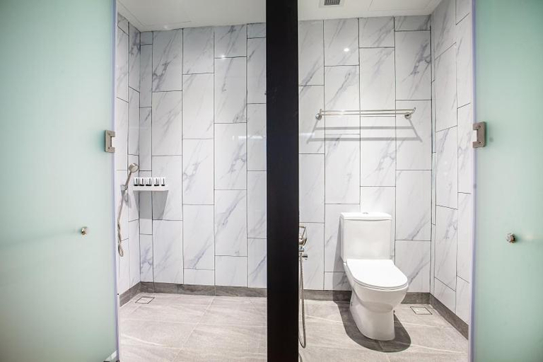 Bathroom 5, Hako Hotel Mount Austin, Johor Bahru