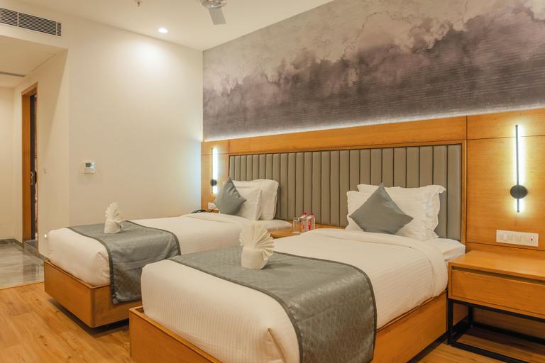 Room 4, Pride Elite Himmatnagar, Sabar Kantha