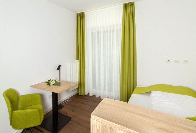 Bedroom 4, Living Hallertau, Freising