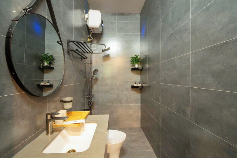 Bathroom 3, Hometown Seapearl 6 BRS Villa Da Nang, Da Nang