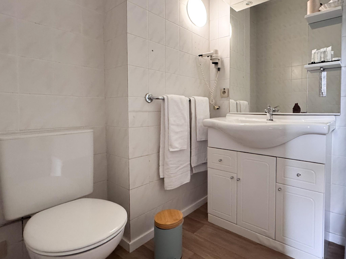 Bathroom 3, Hotel Botaniek, West-Vlaanderen