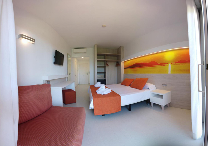 Bedroom 3, Arenas de Son Bou, Baleares