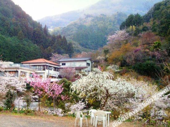 Others 2, Sodayama Onsen Wa Yawaragi, Susaki