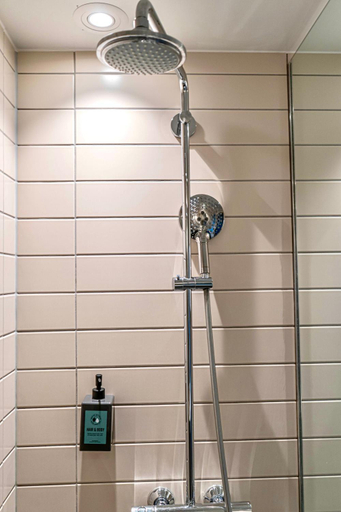 Bathroom 4, Comfort Hotel Malmo, Malmö