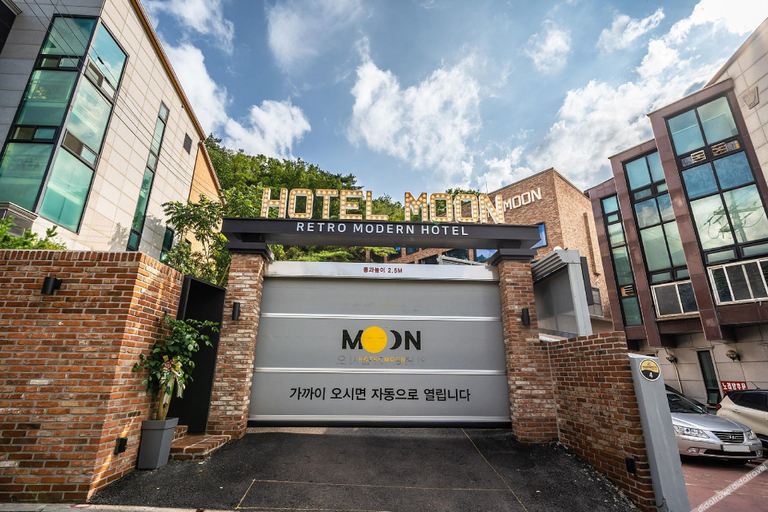 Exterior & Views 2, Hotel Moon, Anyang