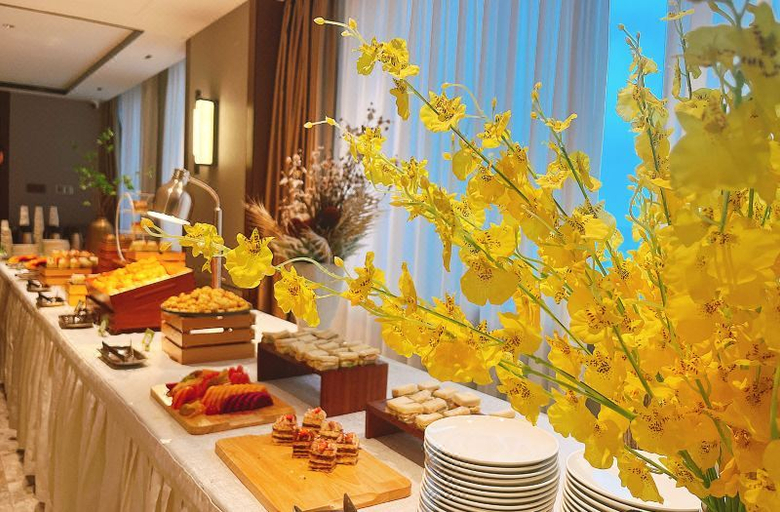 Food & Drinks 5, Hampton by Hilton Qionghai Railway Station, Hainan