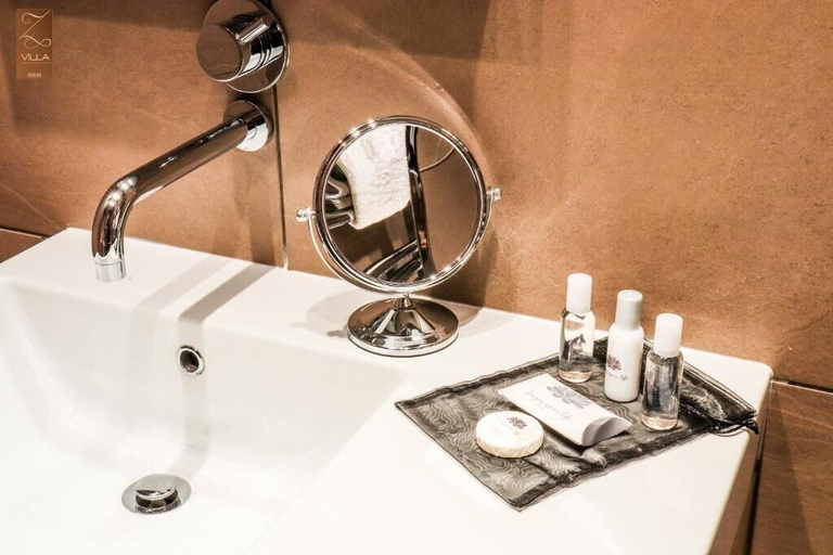 Bathroom 3, Villa Zawaia B&B Adults Only, Lagos
