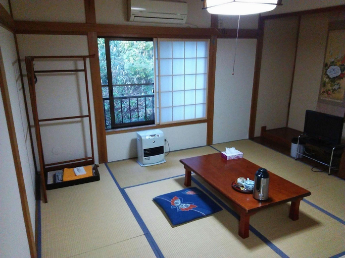 Others 2, Urasin Minsyuku, Uonuma