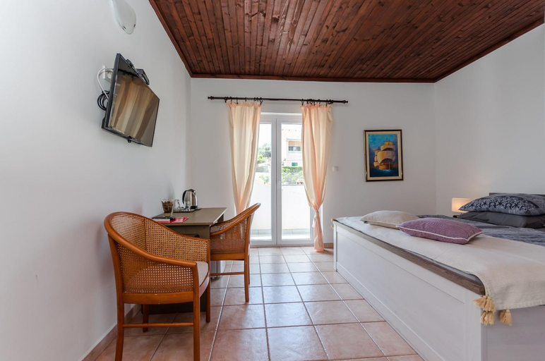 Bedroom 2, Apartment-rooms Preka, Lopar/Supetarska Draga