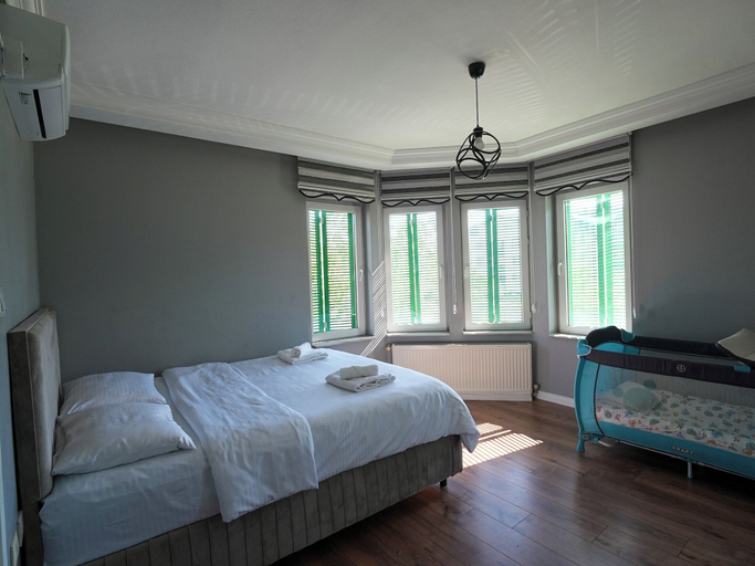 Bedroom 4, Yeşil Panjurlu Villa Otel, Nilüfer