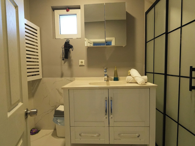 Bathroom 5, Yeşil Panjurlu Villa Otel, Nilüfer