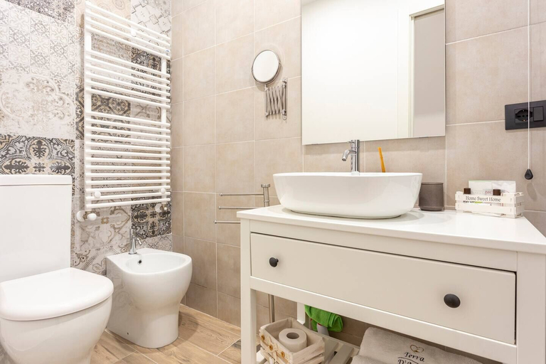 Bathroom 4, Terra d'Amuri Hotel, Catania
