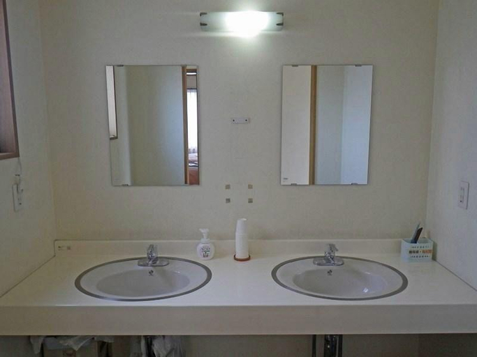 Bathroom 3, Taharaya Ryokan , Kakegawa