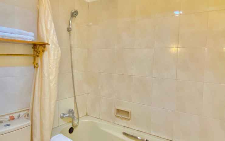 bathroom 4