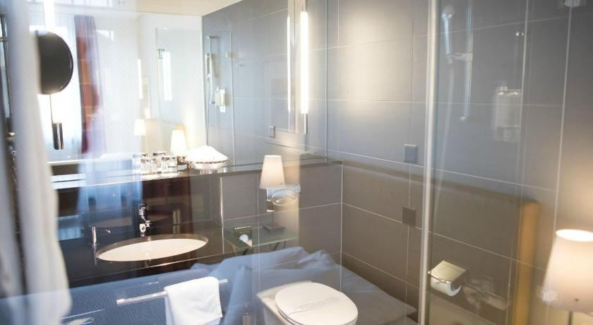 Bathroom 3, Glockenhof Zurich, Zürich