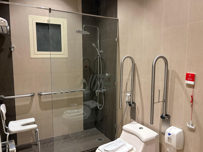 Bathroom 3, Mandarin Hotel Apartments, Riyadh
