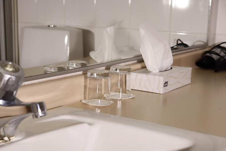 Bathroom 4, Hotel Sommelo, Kymenlaakso