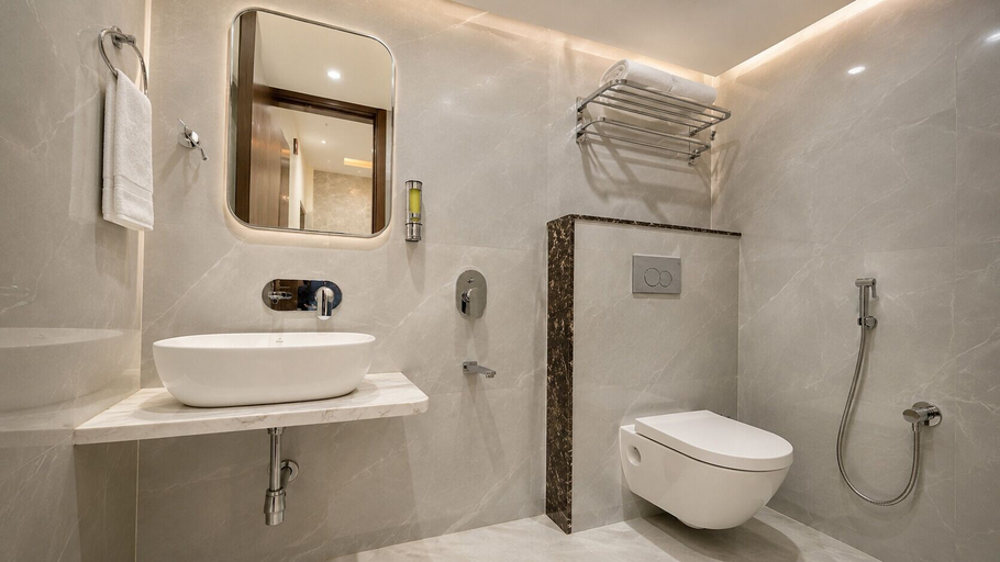 Bathroom, Hotel Assi Avenue, Varanasi