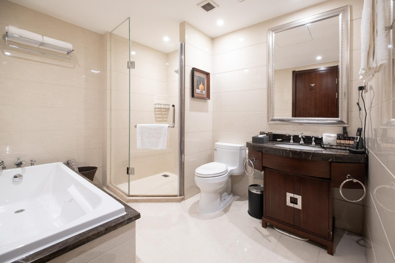 Bathroom 5, Tang Palace Hotel, Accra