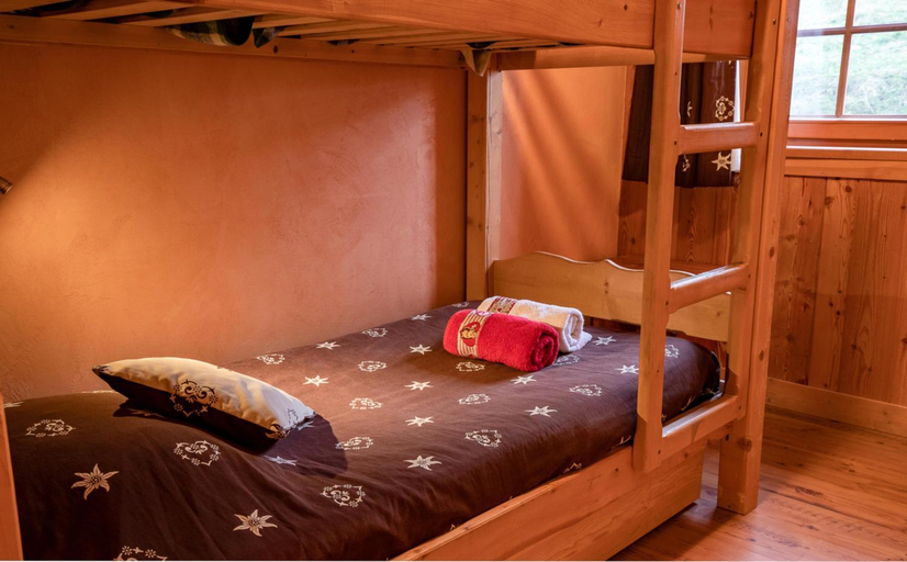 Bedroom 2, Chalet Les Lioues, Savoie