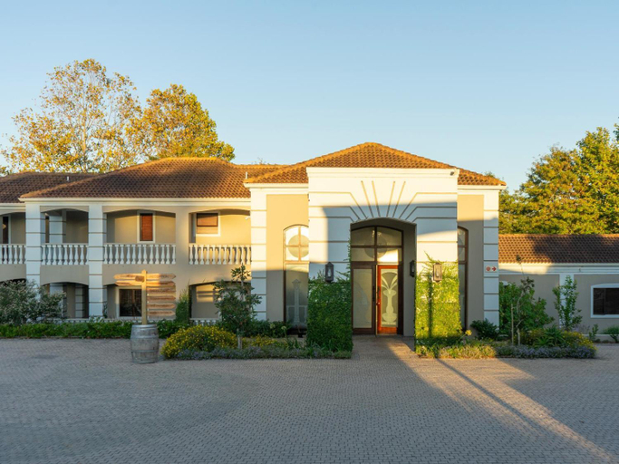Exterior & Views 1, Kwendalo, Eden