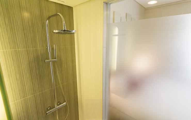 bathroom 5