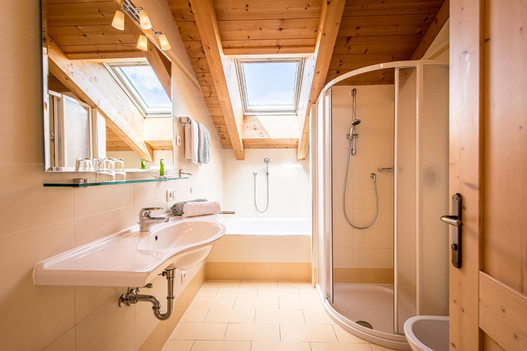 Bathroom 3, Residence Walder, Bolzano