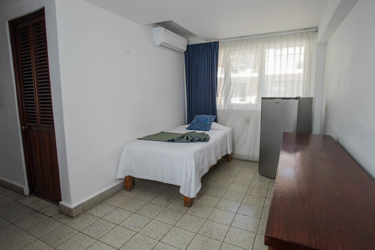 Bedroom 2, Hotel Rosita, Puerto Vallarta