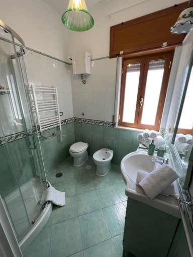 Bathroom 3, Casa Anatrella comfort house, Napoli