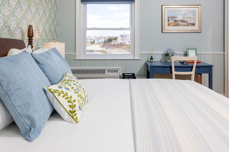 Bedroom 2, The Breakwater Inn & Spa, York