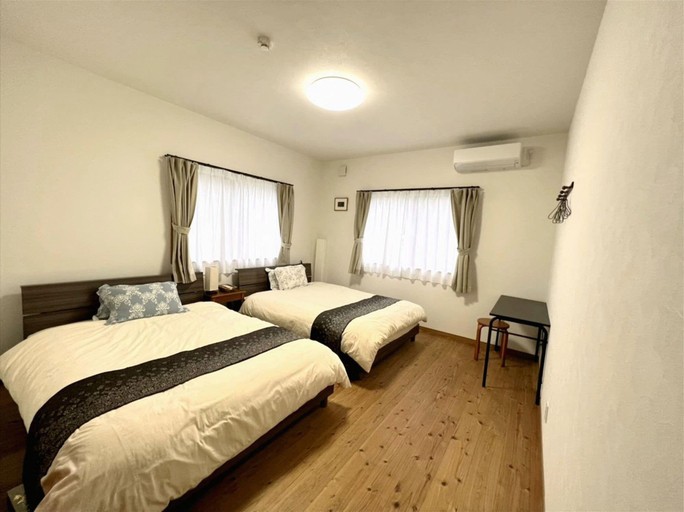 Bedroom 2, Shimahaku Aikana, Tatsugō