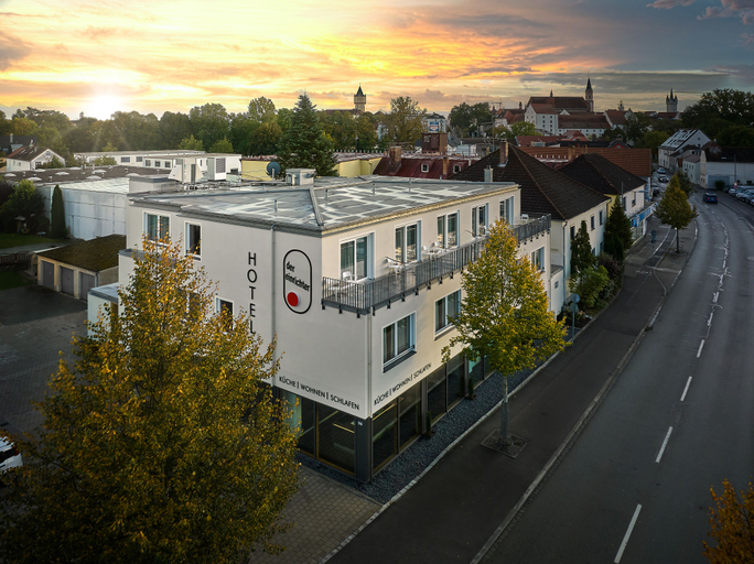 Exterior & Views, Hotel der Einrichter, Straubing
