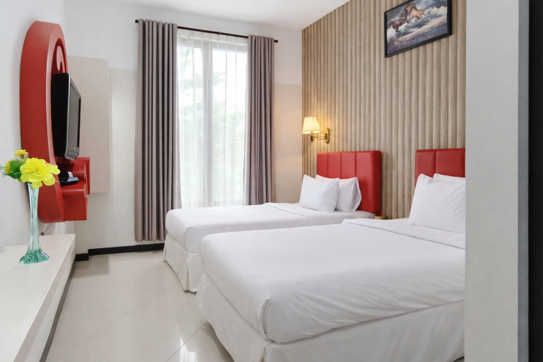 Bedroom 3, Queen City Hotel Banjarmasin ( A HARBOUR SIDE HOTEL ), Banjarmasin