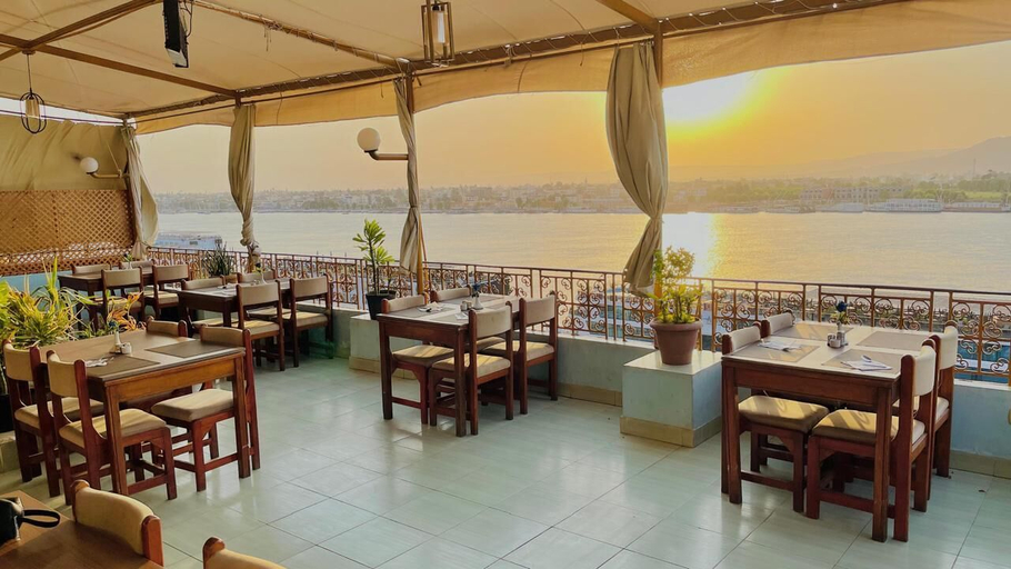 Food & Drinks 5, Merryland Hotel Luxor, Luxor