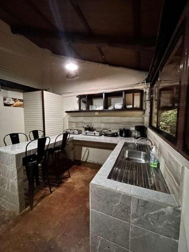 Food & Drinks 3, Avita Lodge, San Carlos